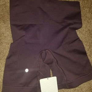 Lululemon Sculpt short 2 💕🧘🏻‍♀️bike shorts